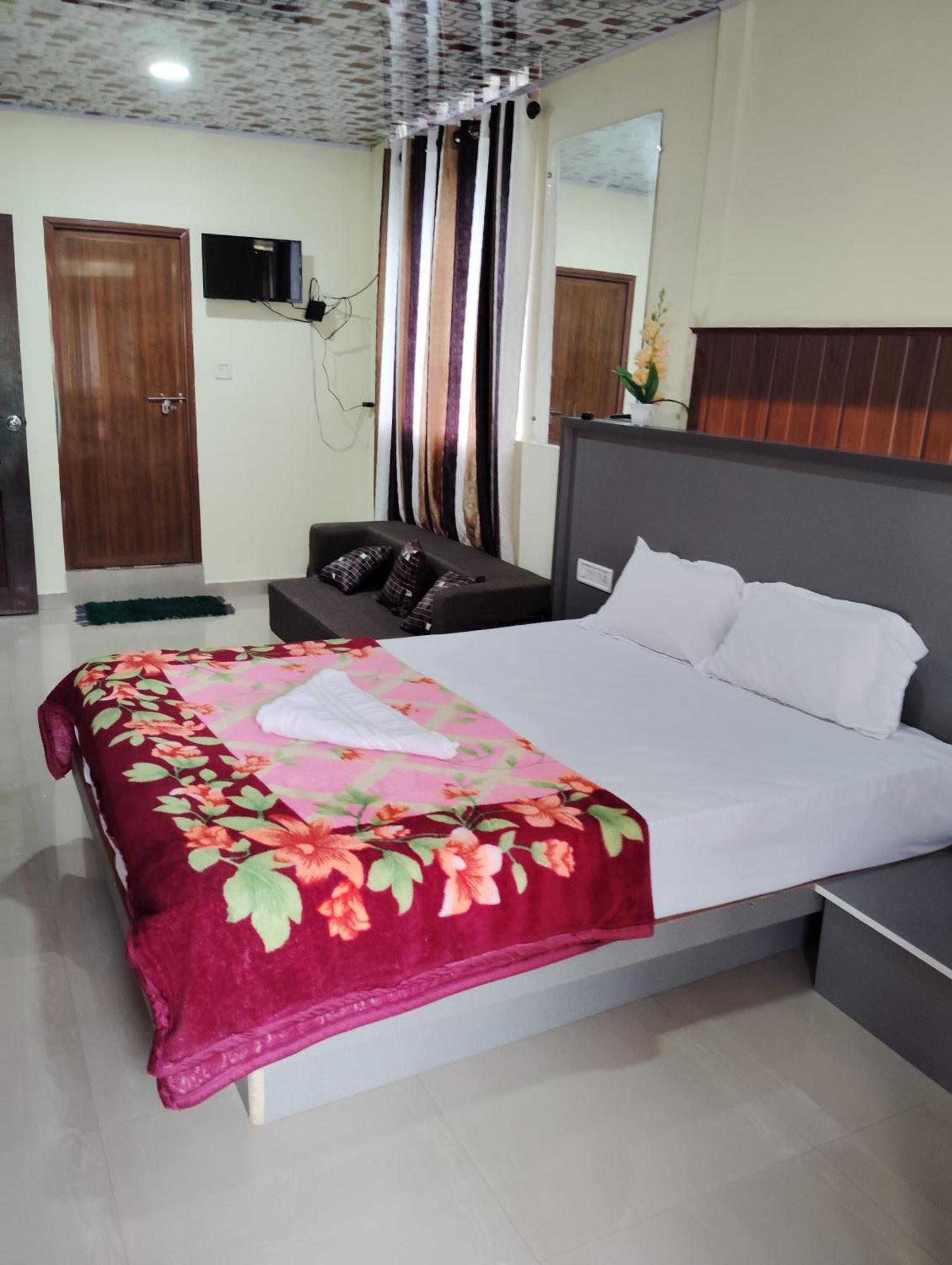 Riya Home Stay Munnar Anaviratty Luaran gambar